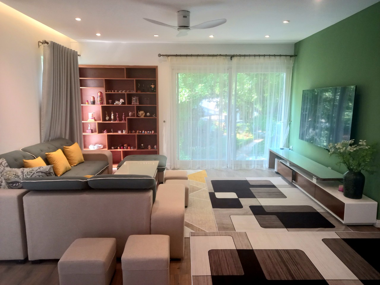 BÁN CĂN BIỆT THỰ SÂN VƯỜN 346M2, FULL ĐỒ BÊN VƯỜN MAI ECOPARK 1