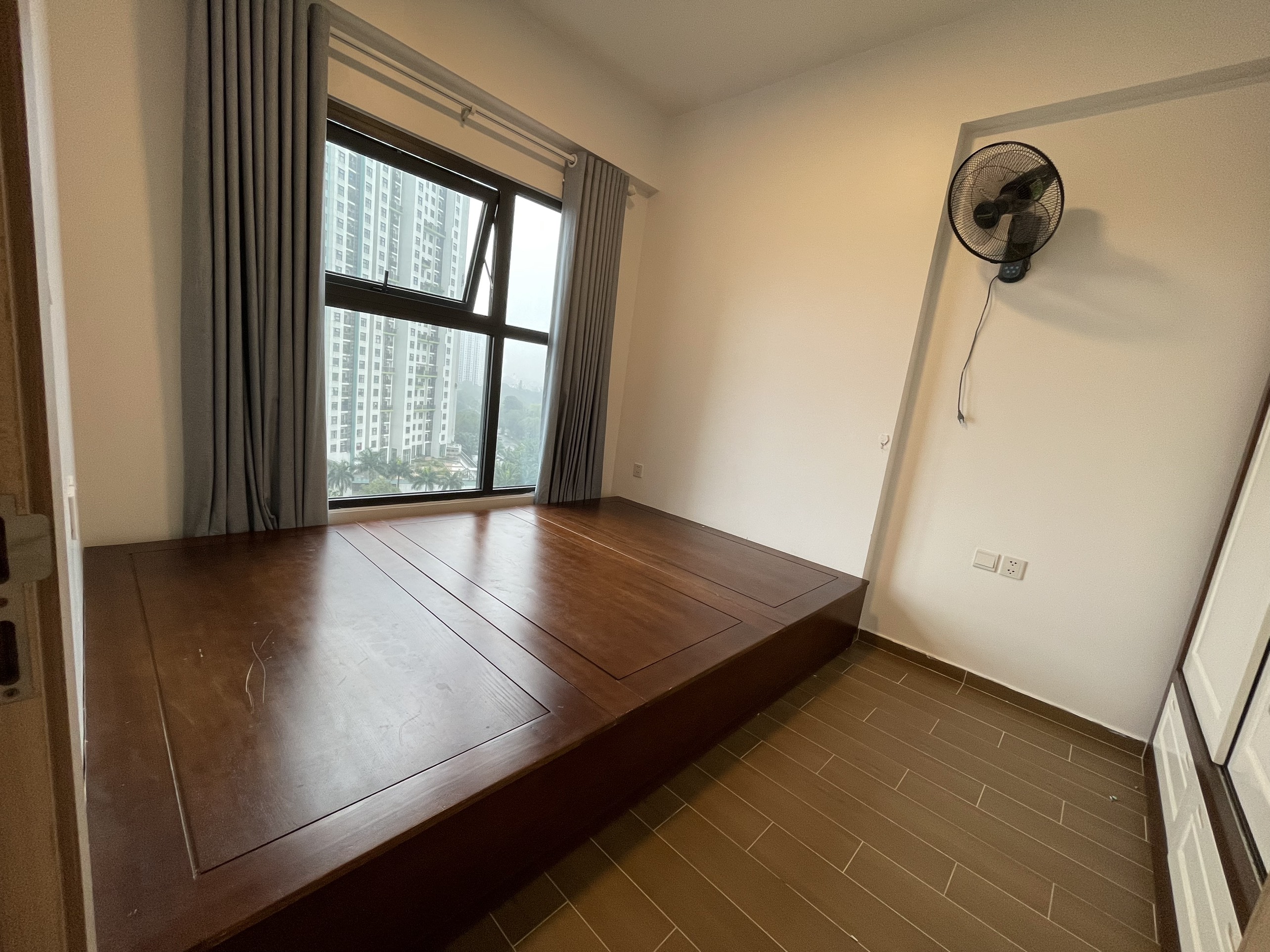 Bán căn hộ 69m2 dduur nội thất tại tòa Sky 1 Aquabay 7