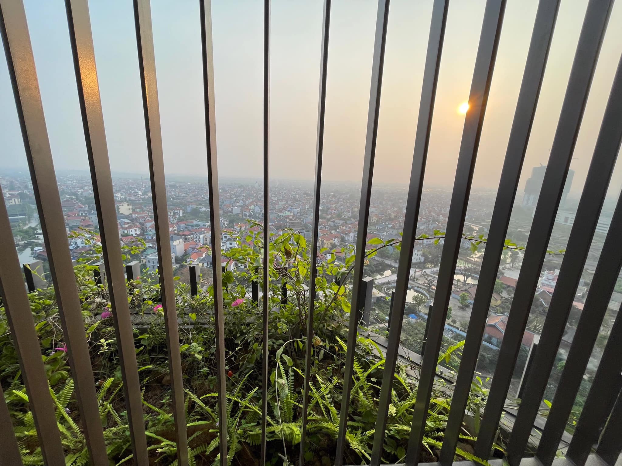 Bán căn hộ 72m , 2 phòng ngủ 2 vệ sinh tại tòa Landmark 4
