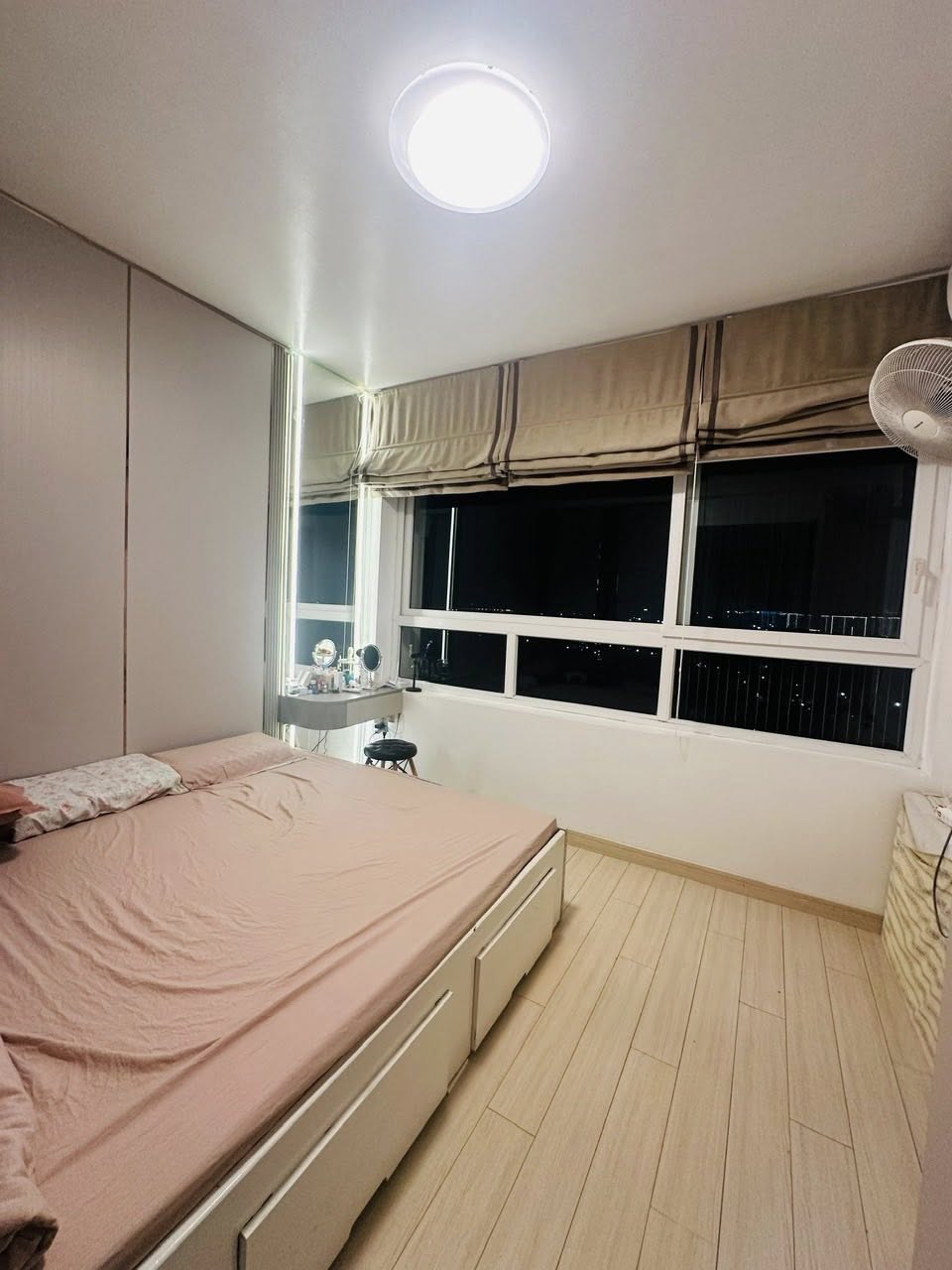 Bán căn hộ 92m 3 phòng ngủ Rừng Cọ Ecopark 4