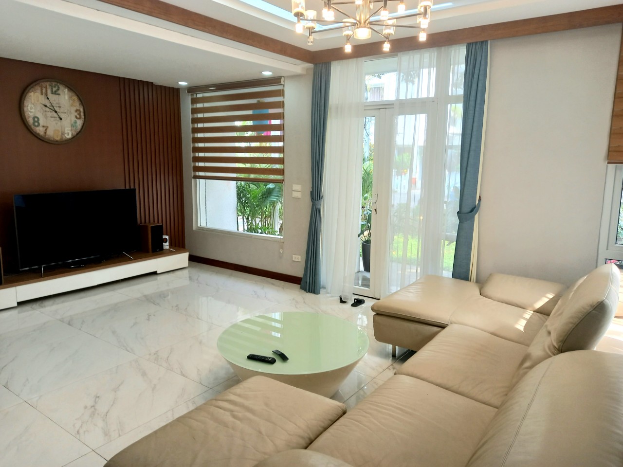 biệt thự 162m2,3pn,đủ đồ bên vườn tùng ecopark, hưng yên cho thuê 1