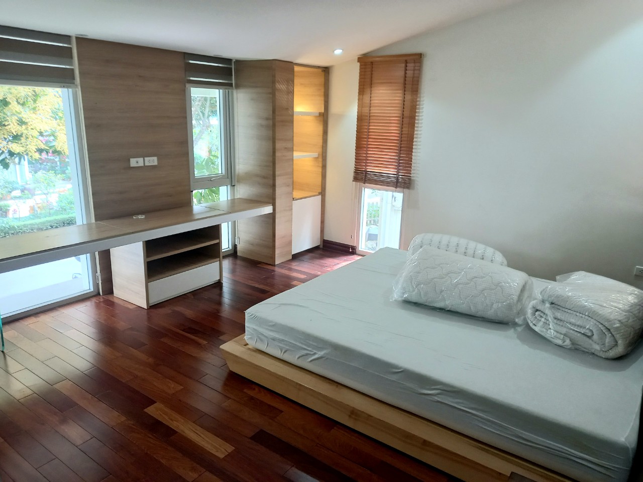 biệt thự 162m2,3pn,đủ đồ bên vườn tùng ecopark, hưng yên cho thuê 6