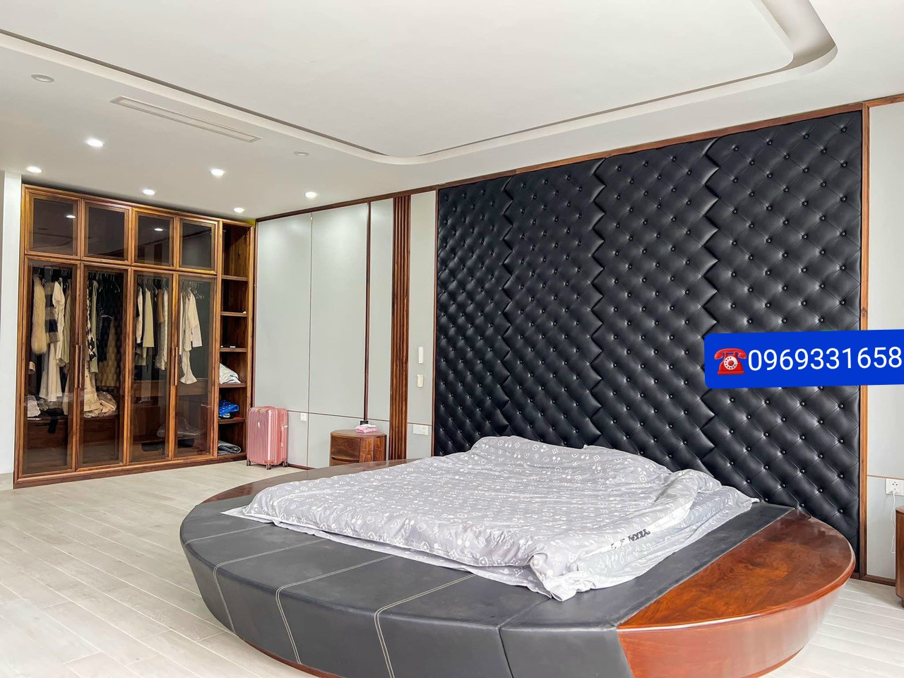 BIỆT THỰ ĐẢO 270M2,3PN,4WC,FULL ĐỒ BÊN ECOPARK CẦN CHO THUÊ 9