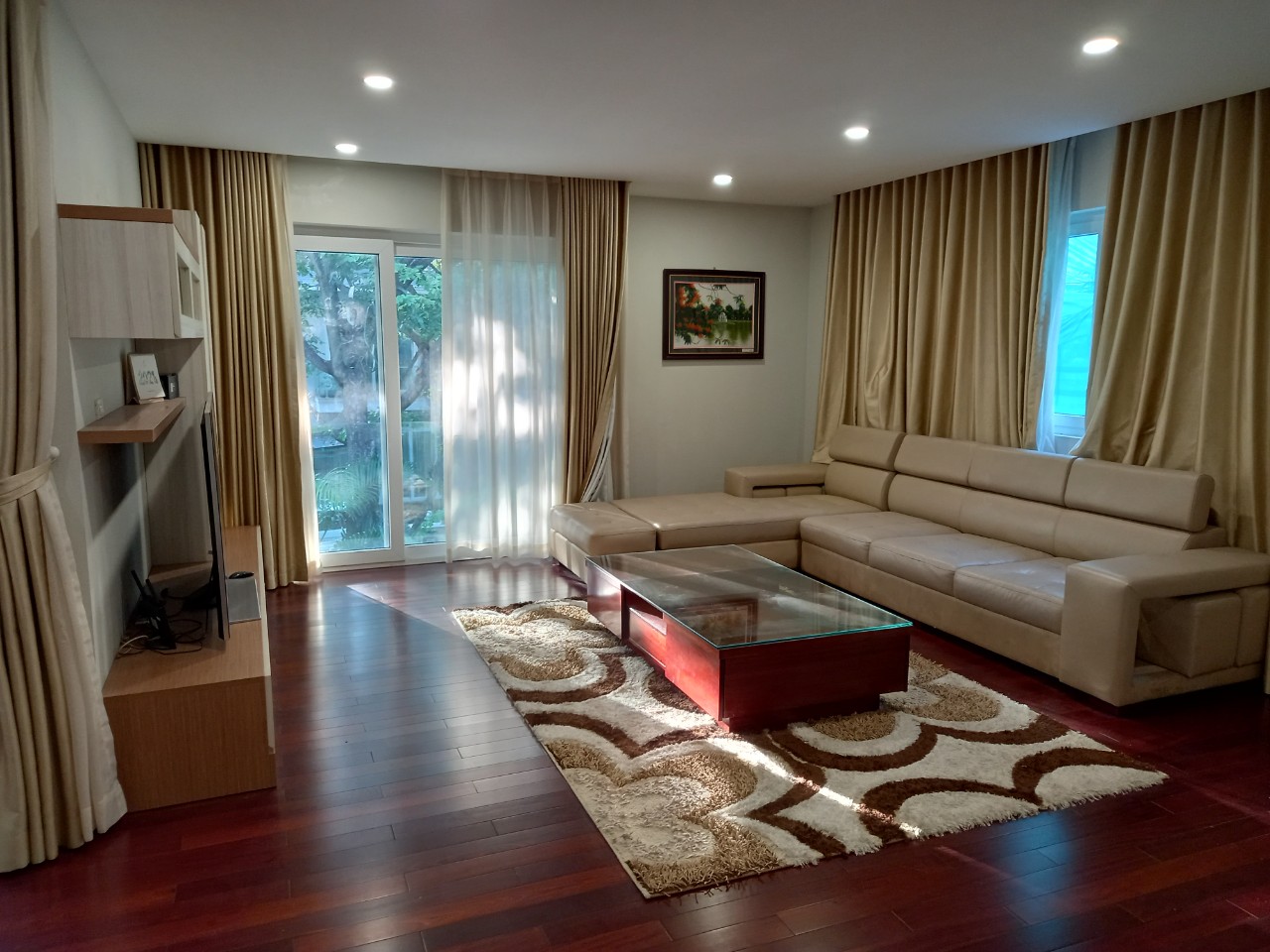 BIỆT THỰ ĐƠN LẬP 360M2 BÊN VƯỜN TÙNG ECOPARK CHO THUÊ 5