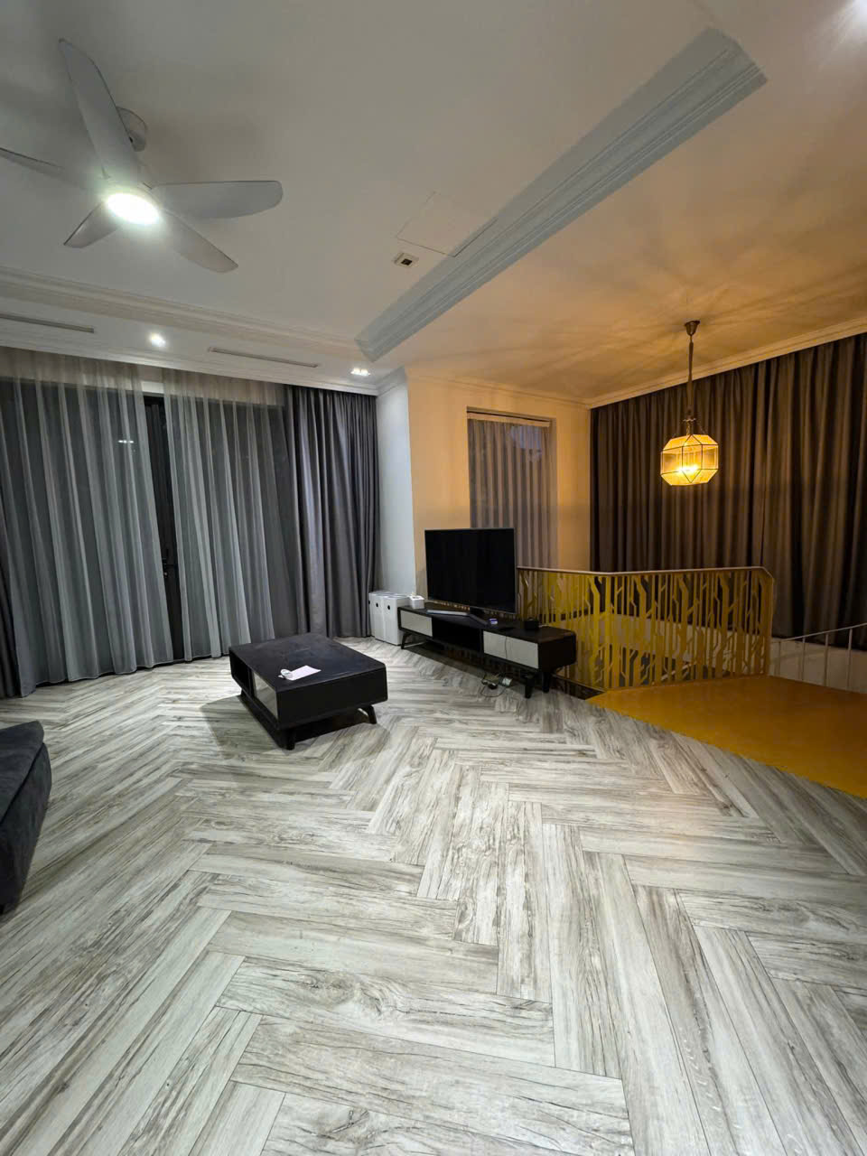 Biệt thự Đơn Lập Vinhomes Riverside 4 phòng ngủ, đủ đồ, có view sông cần cho thuê 13
