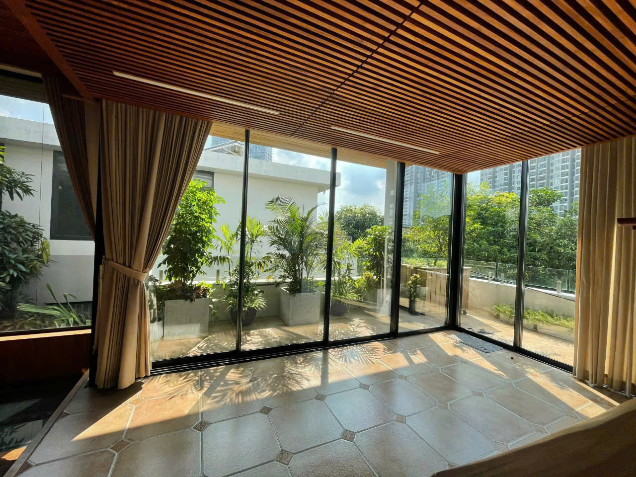 Biệt thự sân vườn 270m2, full đồ bên khu BT Đảo Ecopark cần cho thuê 13