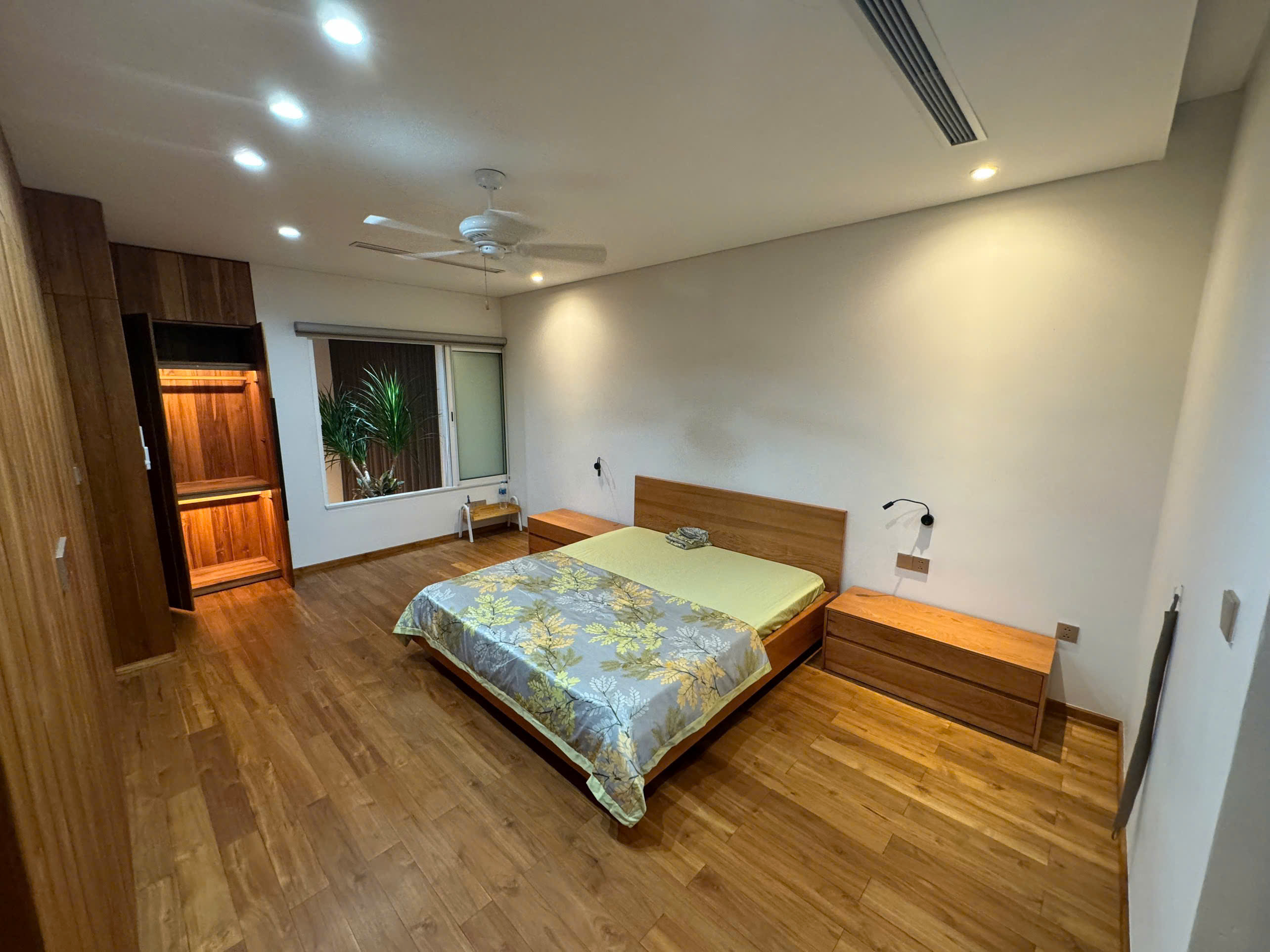 Biệt thự sân vườn 270m2, full đồ bên khu BT Đảo Ecopark cần cho thuê 4
