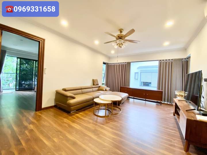 BIỆT THỰ SÂN VƯỜN 4PN,FULL ĐỒ BÊN PARKRIVE ECOPARK, VĂN GIANG,HƯNG YÊN CHO THUÊ 3