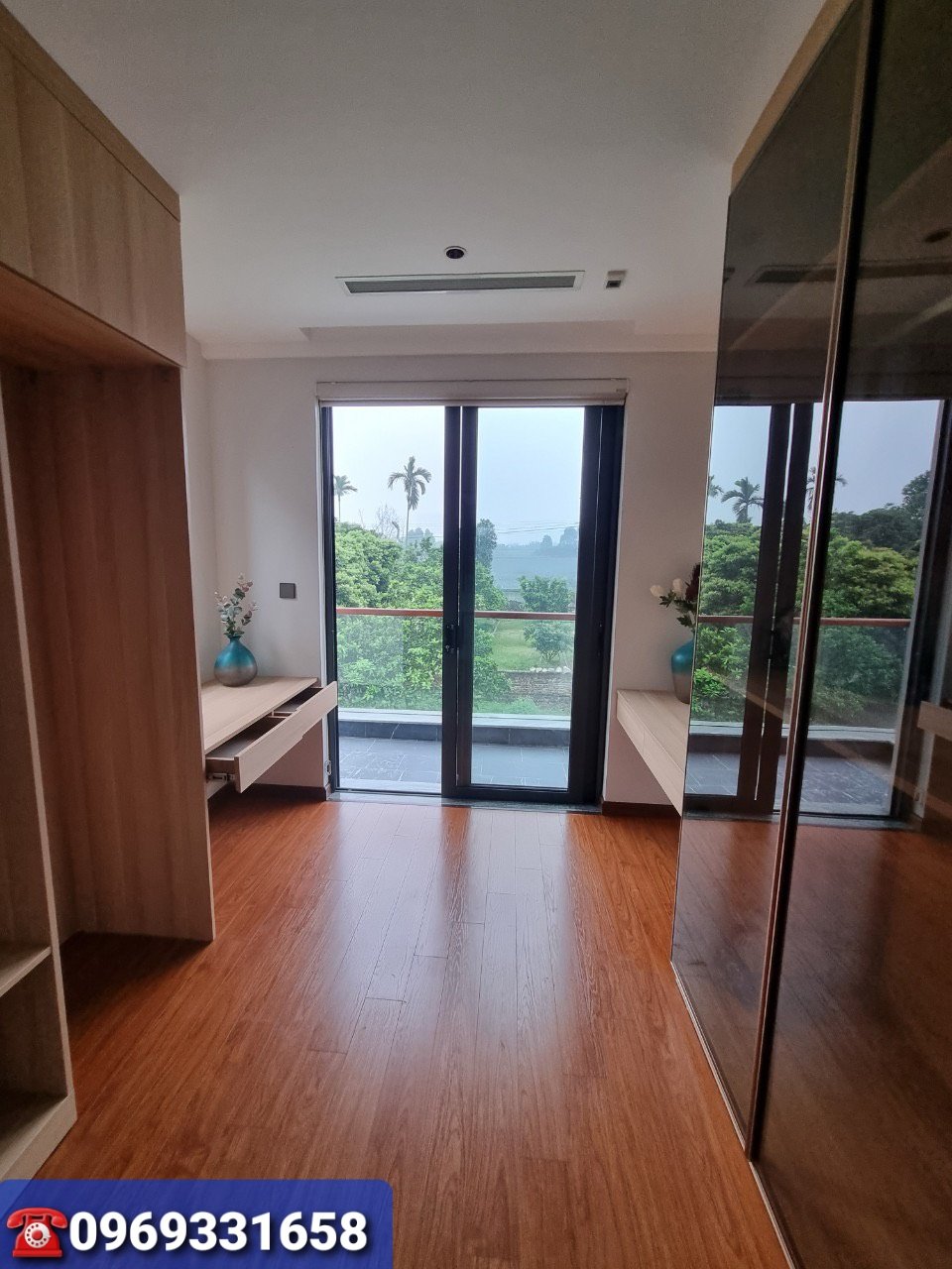 BIỆT THỰ SÂN VƯỜN 5 PHÒNG NGỦ,ĐỦ ĐỒ BÊN ECOPARK CHO THUÊ 10