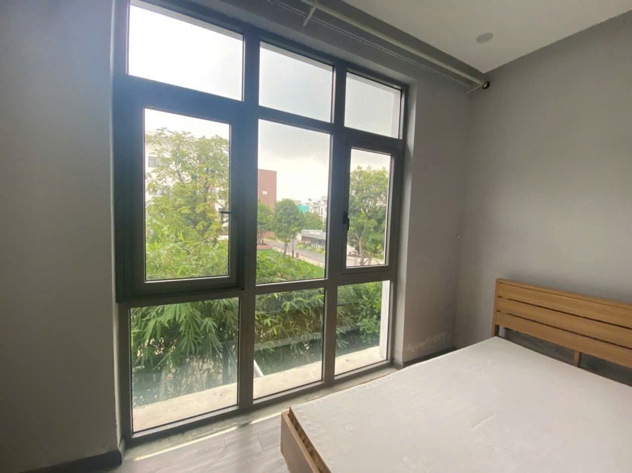 Biệt thự song lập 4 phòng ngủ, đủ đồ Vinhomes Riverside The hamony cần cho thuê 9