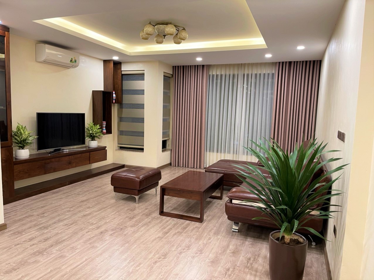 CẦN BÁN NHÀ PHỐ 100M2 X 4 TẦNG DÃY C KHU PHỐ THỦY NGUYÊN ECOPARK VĂN GIANG 1