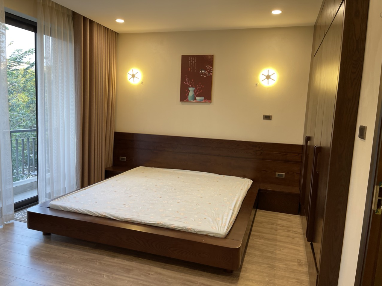 CẦN BÁN NHÀ PHỐ 100M2 X 4 TẦNG DÃY C KHU PHỐ THỦY NGUYÊN ECOPARK VĂN GIANG 6