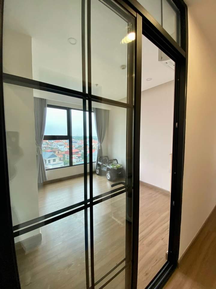 cần bán nhanh căn hộ 83,48m2,3pn,đủ đồ bên tòa sky oasi ecopark,hưng yên 8