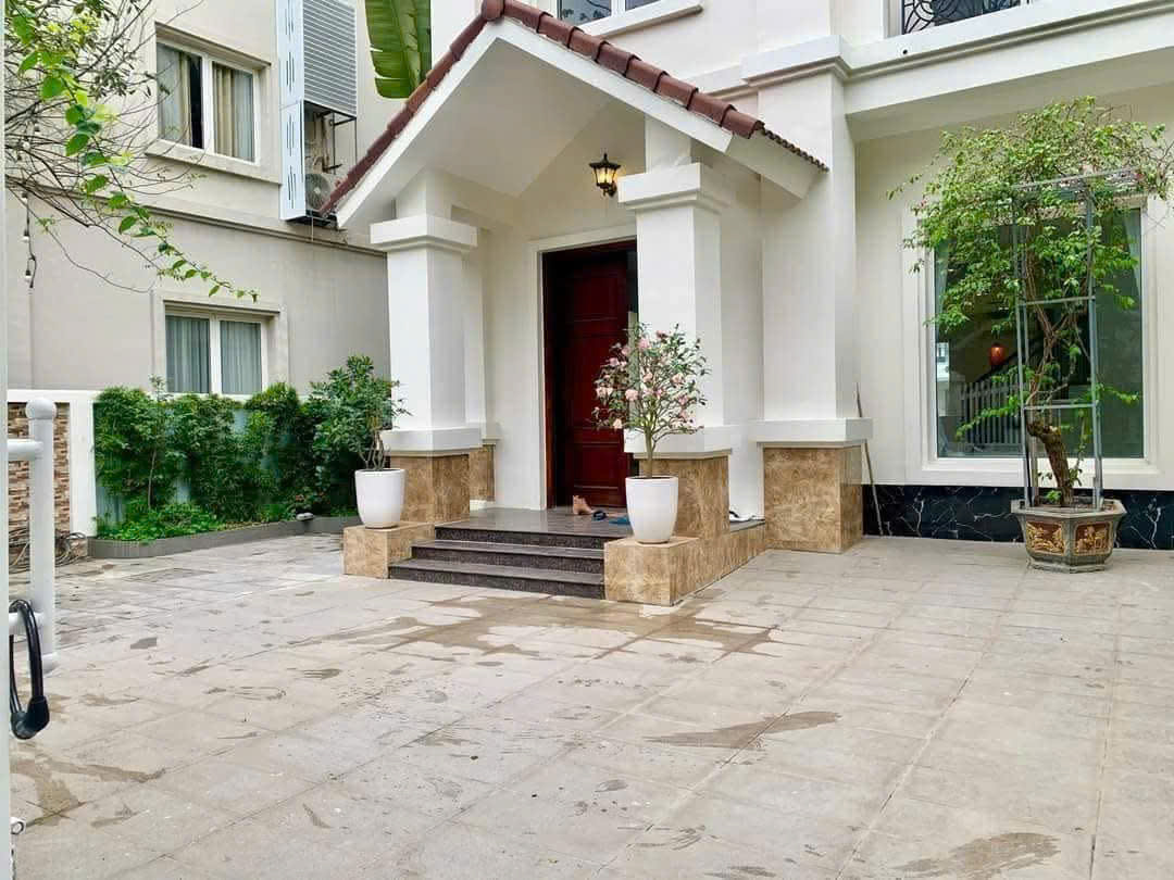 Căn Biệt Thự song lập 4 phòng ngủ, đầy đủ đồ đẹp,view sông cần cho thuê 1