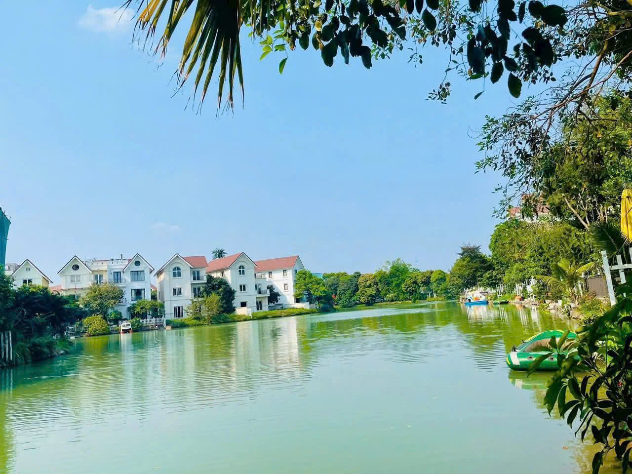 Căn Biệt Thự song lập 4 phòng ngủ, đầy đủ đồ đẹp,view sông cần cho thuê 3
