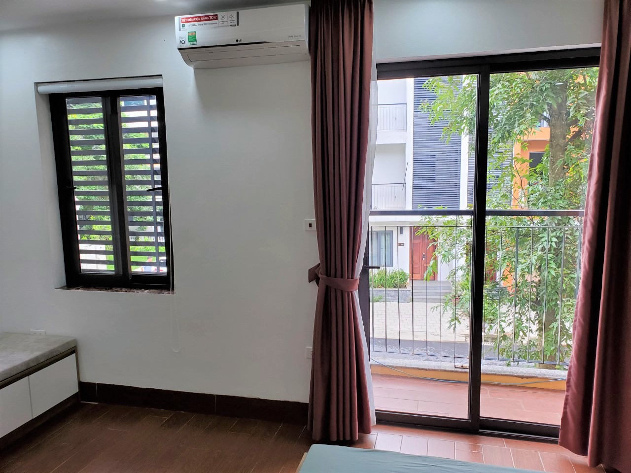 Cần cho thuê liền kề Parkriver 8 phòng ngủ 6