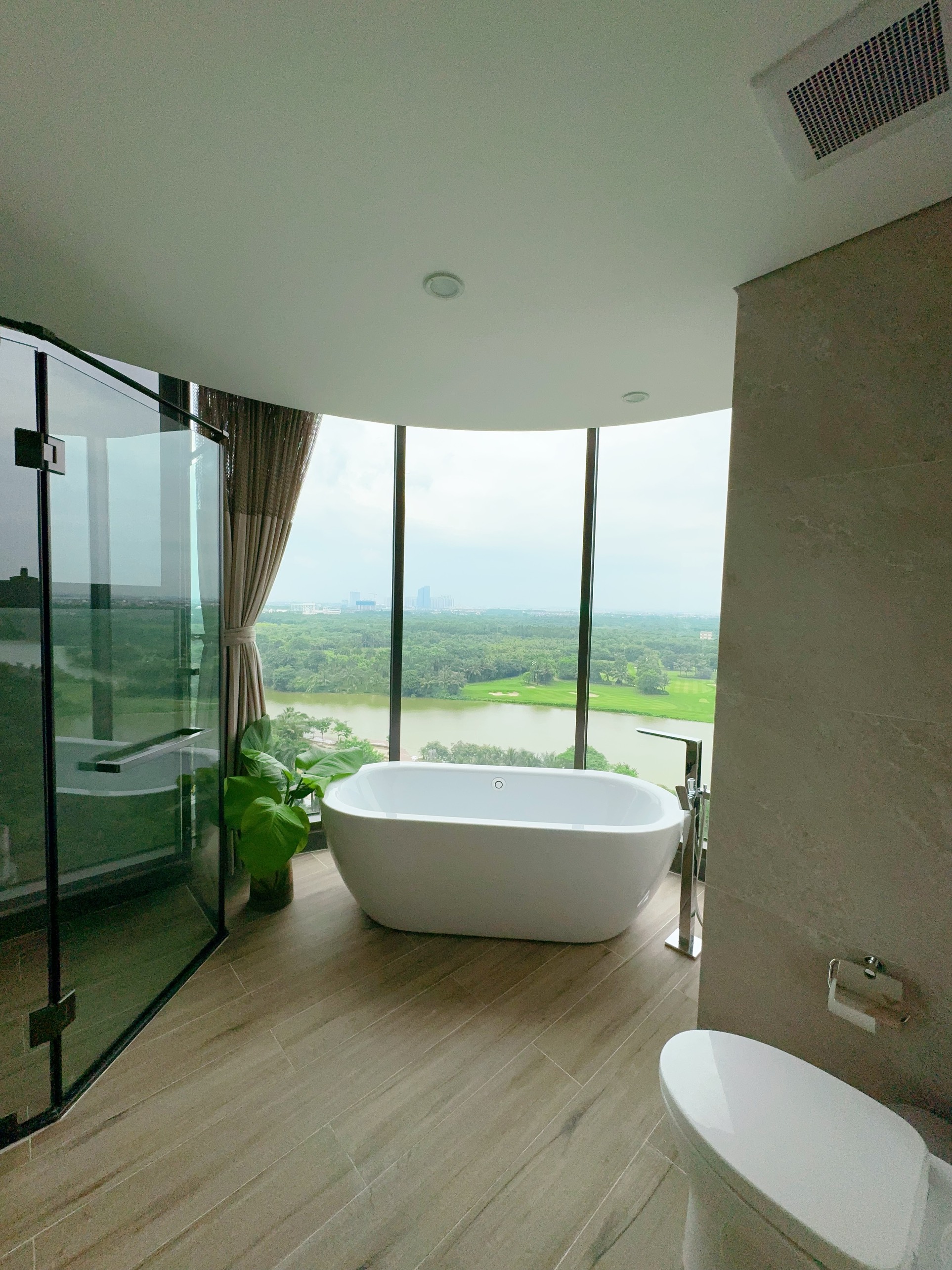 CẦN CHO THUÊ NHANH CĂN HỘ 3 PHÒNG NGỦ ĐỦ ĐỒ BÊN ONSEN ECOPARK 11