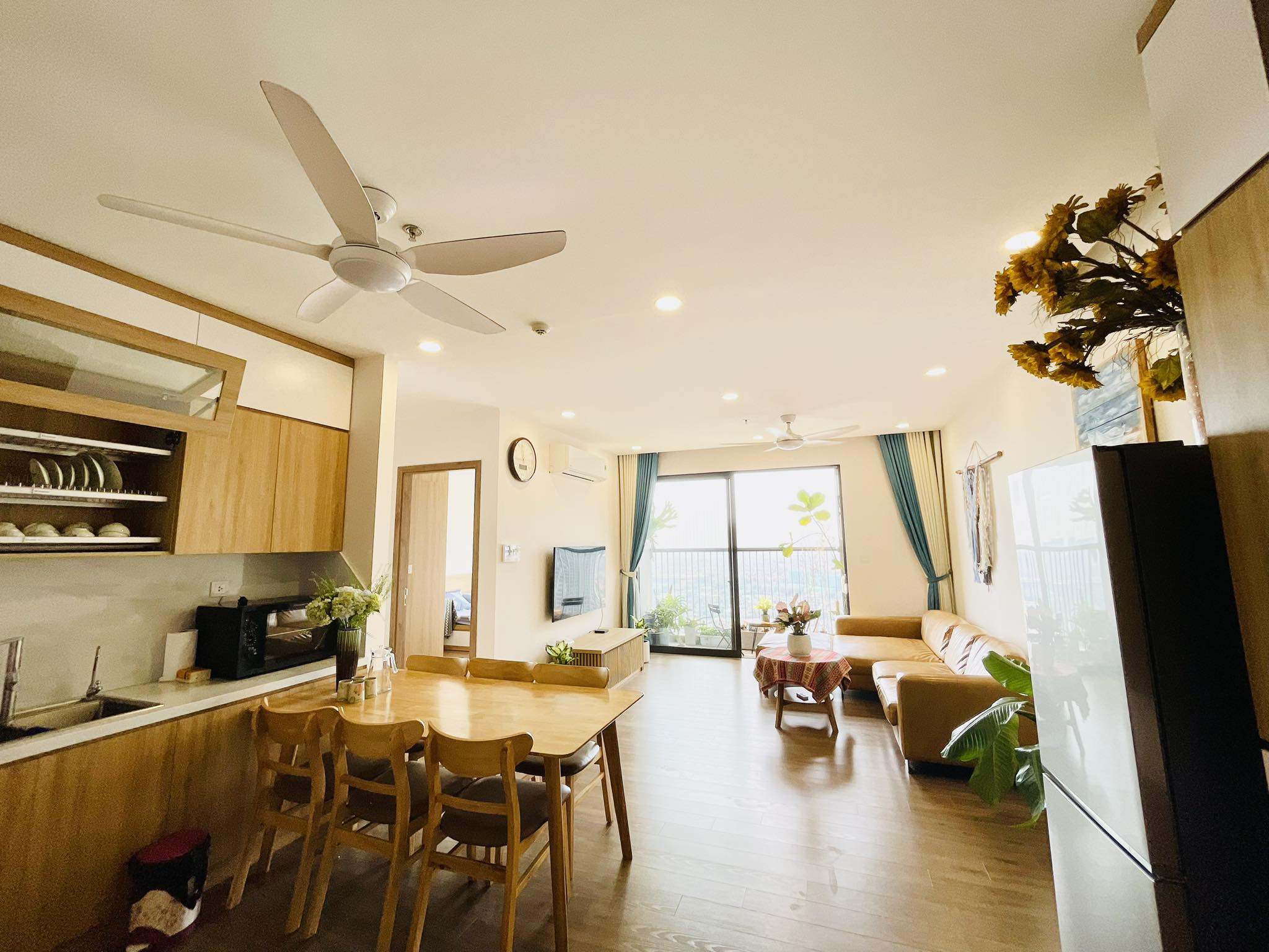 Căn hộ 106m , 3 phòng ngủ đầy đủ nội thất tại S2 Sky oasis 1
