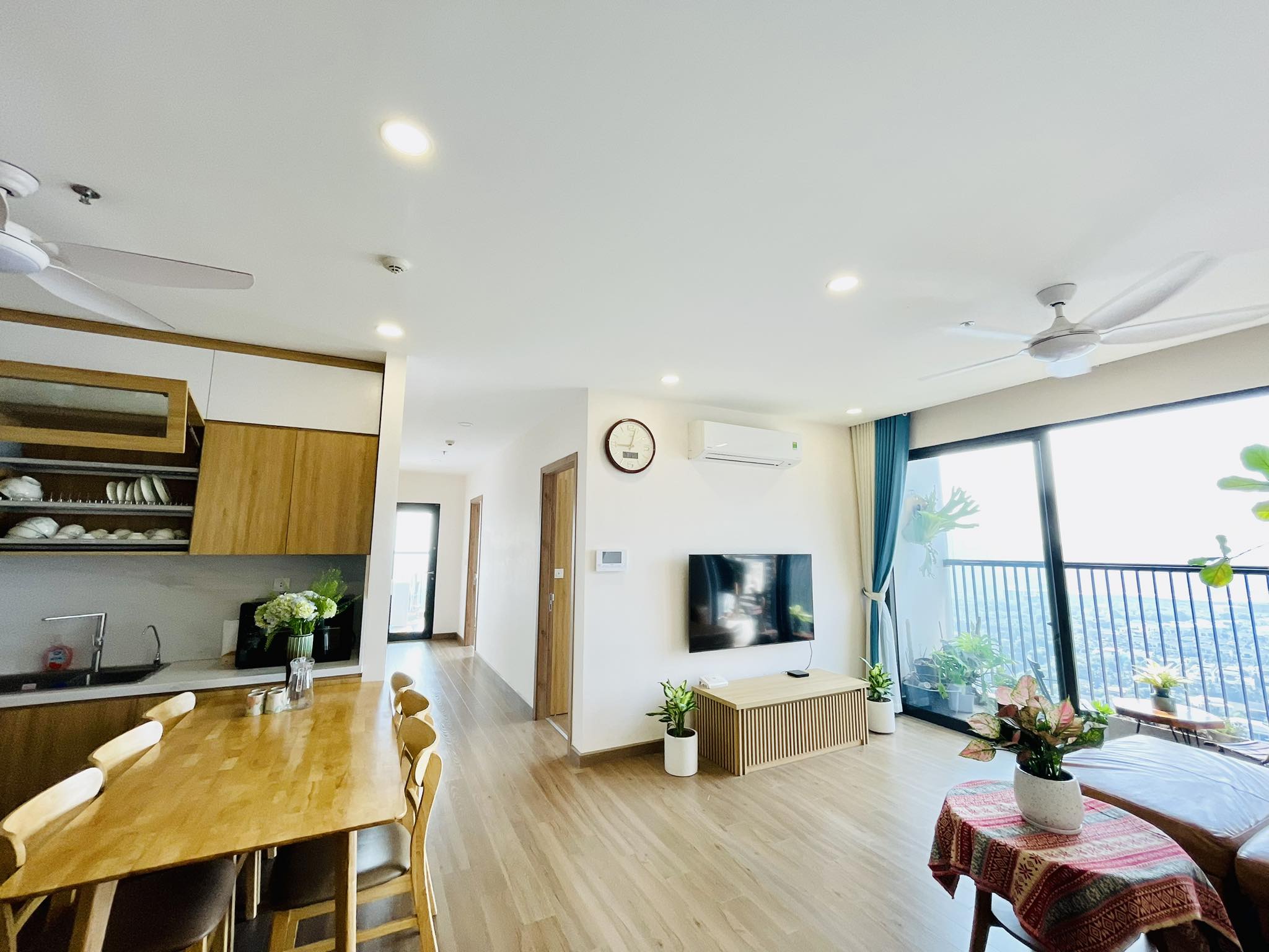 Căn hộ 106m , 3 phòng ngủ đầy đủ nội thất tại S2 Sky oasis 5