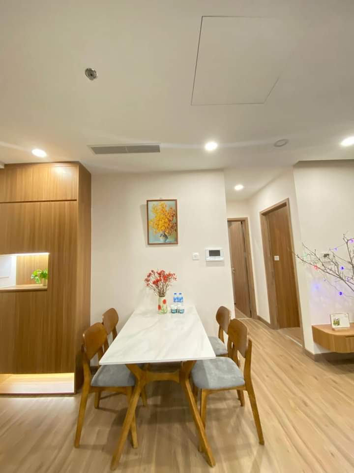 CĂN HỘ 61M2,2PN,ĐỦ ĐỒ MỚI ĐẸP Ở TÒA SKY OASIS ECOPARK CẦN CHO THUÊ 3