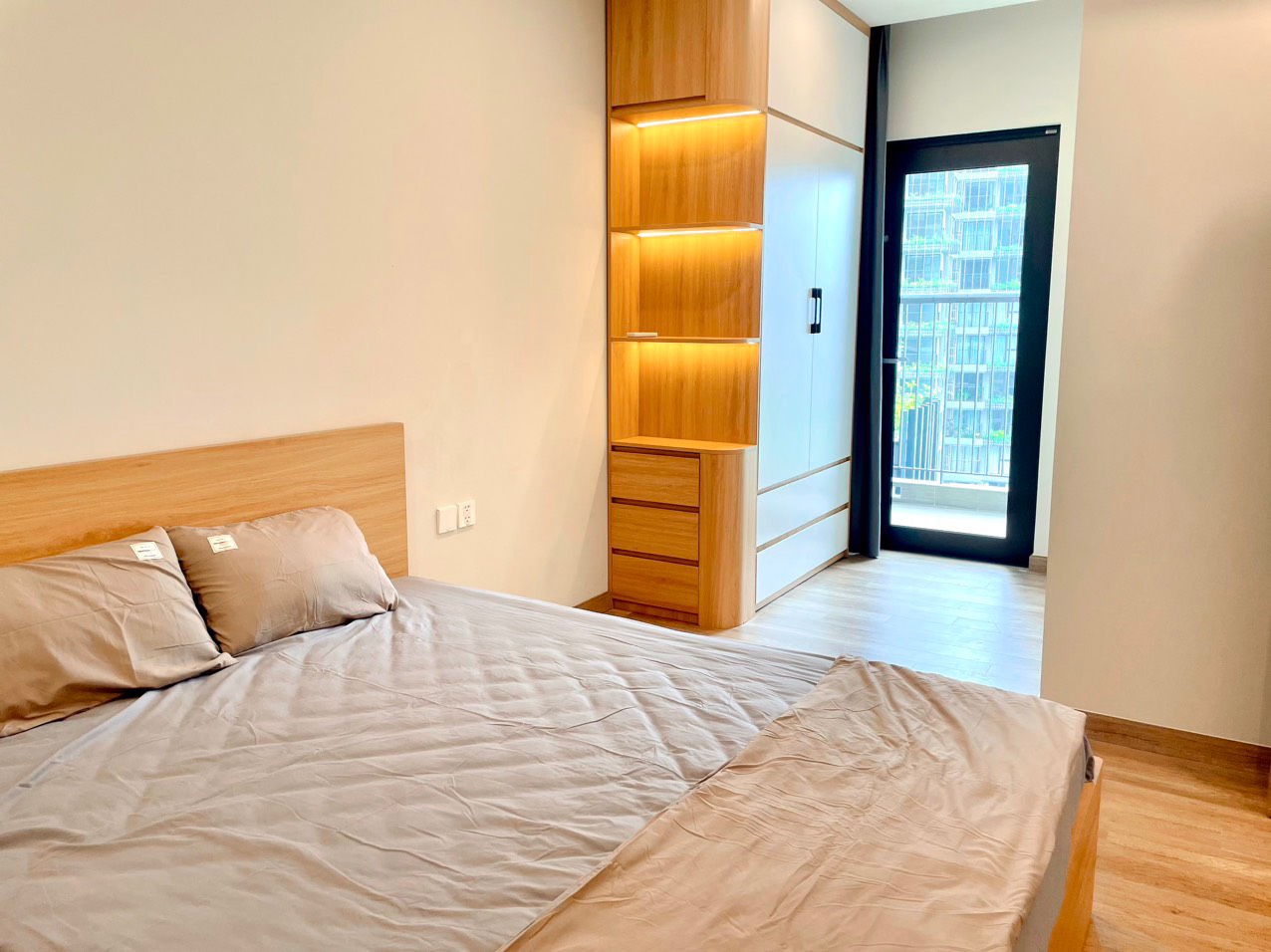 CĂN HỘ 68M2, 2 PHÒNG NGỦ ĐỦ ĐỒ BÊN TÒA ONSEN ECOPARK CHO THUÊ 3