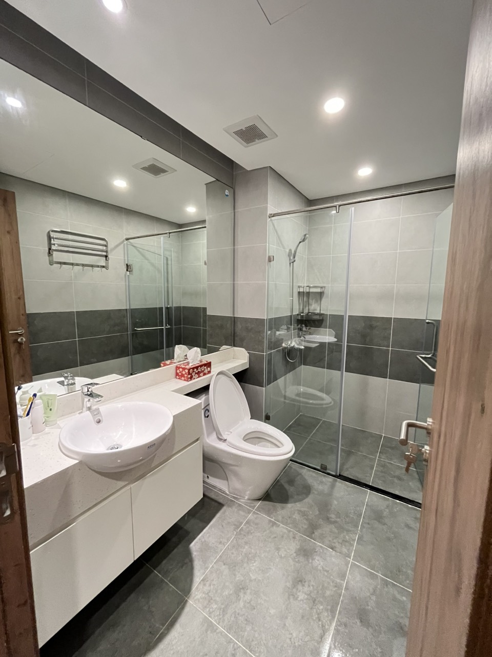 căn hộ 72m2,2pn,đủ đồ bên tòa sky oasis ecopark, văn giang cho thuê 7