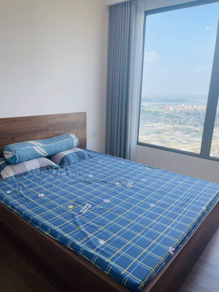 căn hộ 75m2,2pn,2wc,đủ đồ bên tòa sky oasis ecopark cho thuê 5