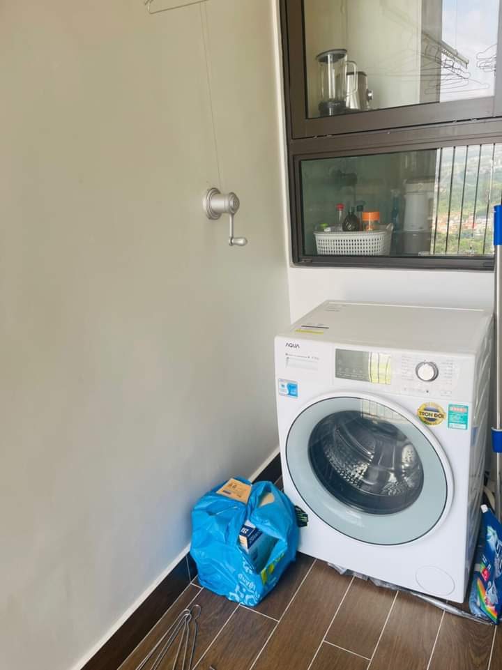 căn hộ 75m2,2pn,2wc,đủ đồ bên tòa sky oasis ecopark cho thuê 6