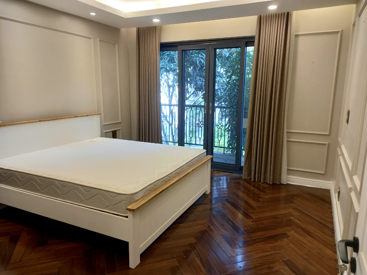 CẦN TIỀN BÁN NHANH CĂN BIỆT THỰ SONG LẬP 230M2 BÊN MIMOSA ECOPARK, HƯNG YÊN 9