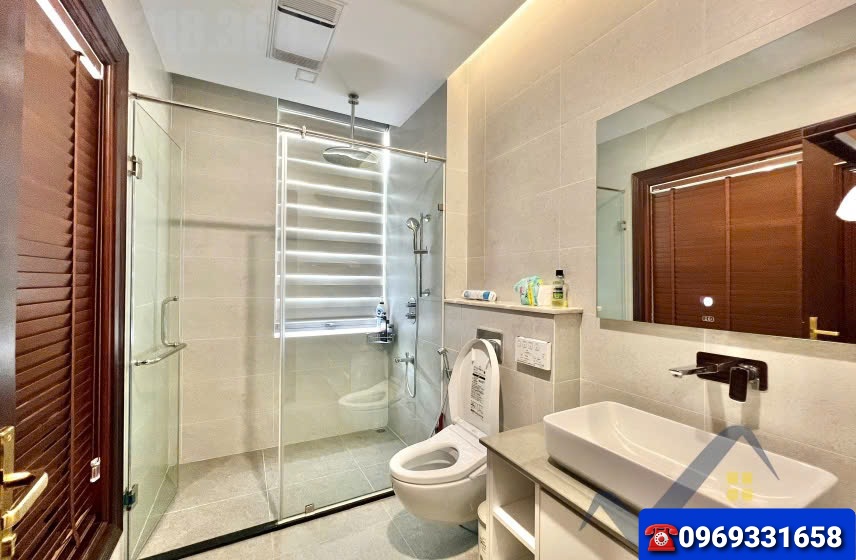 CHO THUÊ BIỆT THỰ 450M2 ,5PN,FULL ĐỒ BÊN KHU BIỆT THỰ ĐẢO ECOPARK 8