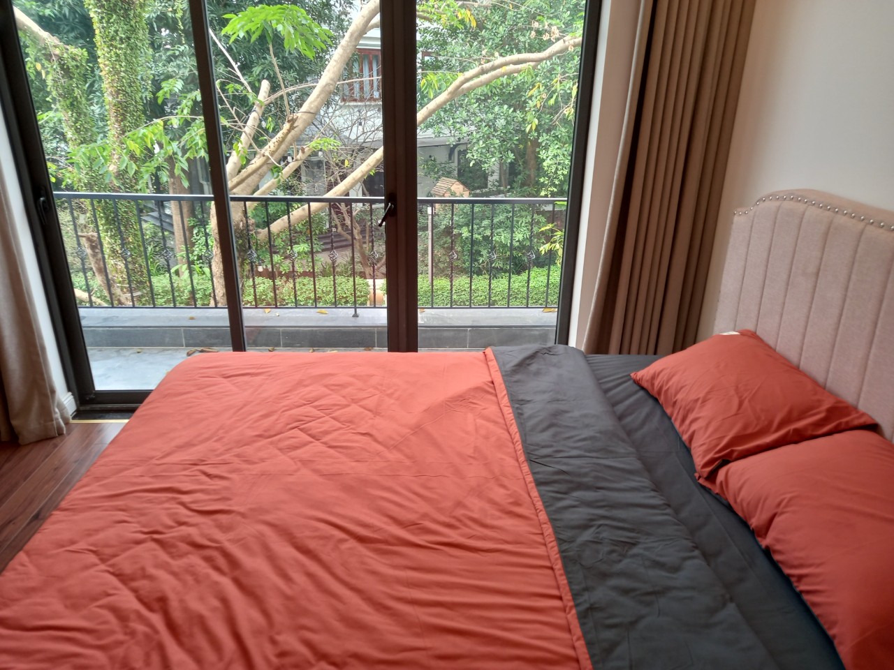 Cho thuê biệt thự đẹp hiện đại tại Marina , 5 phòng ngủ đầy đủ nội thất 12