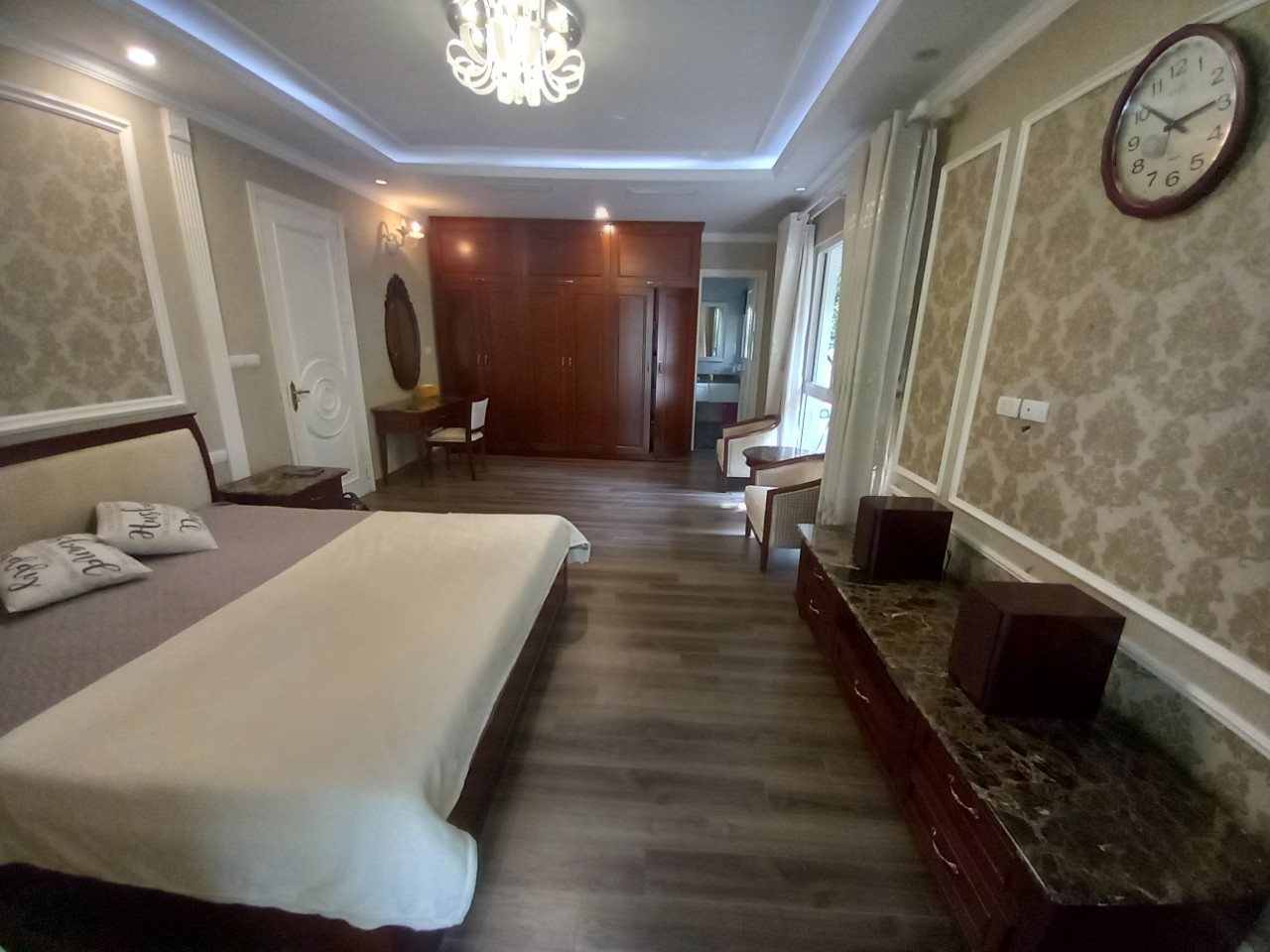 Cho thuê biệt thự góc khu Vườn Mai , đầy đủ nội thất 2