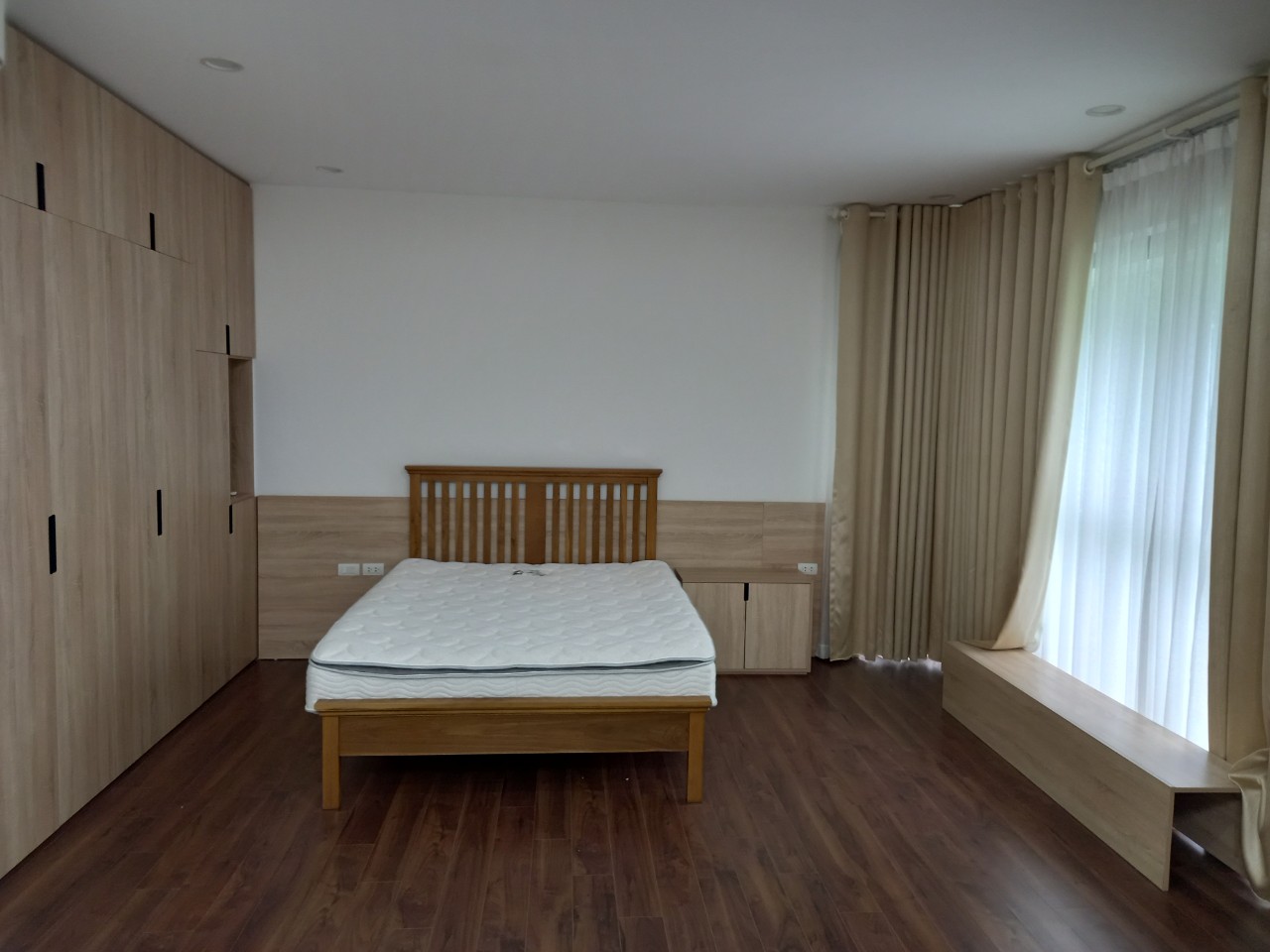 CHO THUÊ BIỆT THỰ SÂN VƯỜN 240M2 Ở KHU MIMOSA ECOPARK, HƯNG YÊN 5