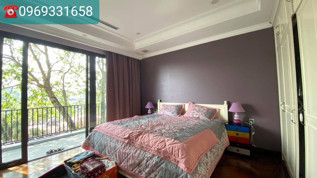 CHO THUÊ BIỆT THỰ SÂN VƯỜN 5PN,FULL ĐỒ BÊN VƯỜN TÙNG ECOPARK 4