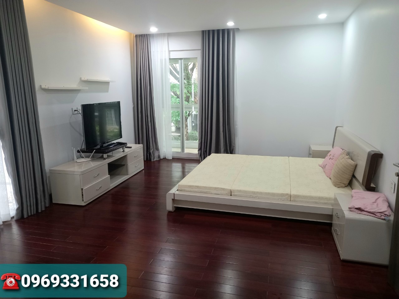 CHO THUÊ CĂN BIỆT THỰ ĐƠN LẬP 360M2,SÂN VƯỜN BÊN ECOPARK 7