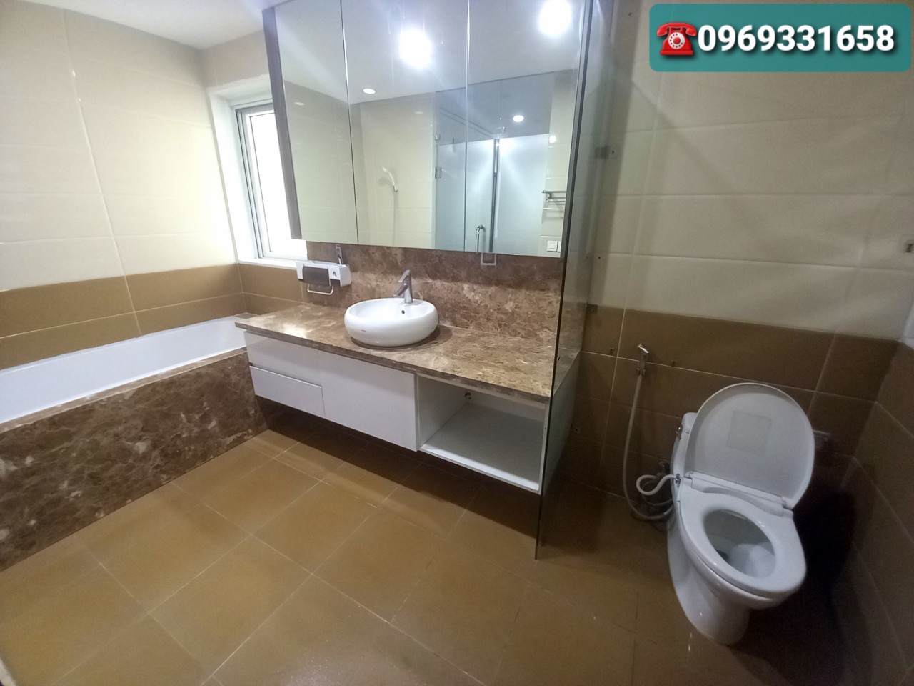 CHO THUÊ CĂN BIỆT THỰ ĐƠN LẬP 360M2,SÂN VƯỜN BÊN ECOPARK 9