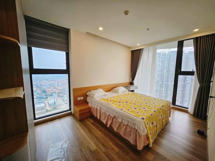 Cho thuê căn hộ 3 phòng ngủ nội thất đẹp tại tòa SO1 4