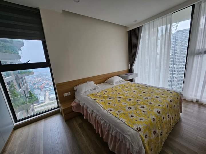 Cho thuê căn hộ 3 phòng ngủ nội thất đẹp tại tòa SO1 8