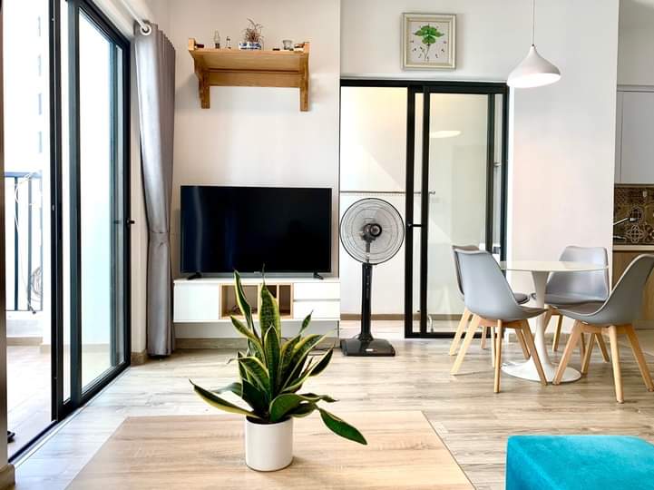 CHO THUÊ CĂN HỘ 58M2,2PN,ĐỦ ĐỒ ĐẸP BÊN TÒA LAKE2 ECOPARK 4