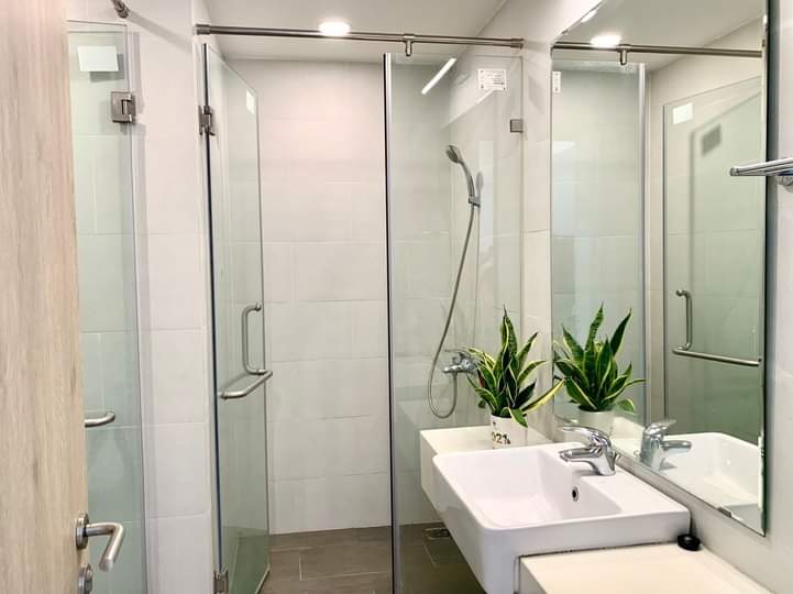 CHO THUÊ CĂN HỘ 58M2,2PN,ĐỦ ĐỒ ĐẸP BÊN TÒA LAKE2 ECOPARK 6