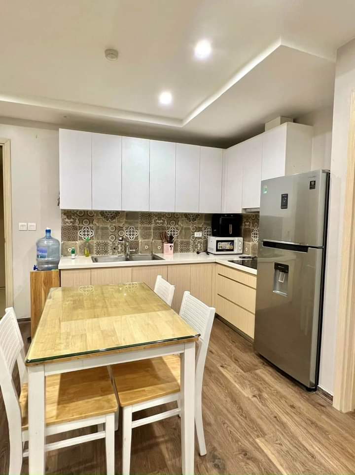 cho thuê căn hộ 60m2,2pn,đủ đồ bên wesbay ecopark,hưng yên 1
