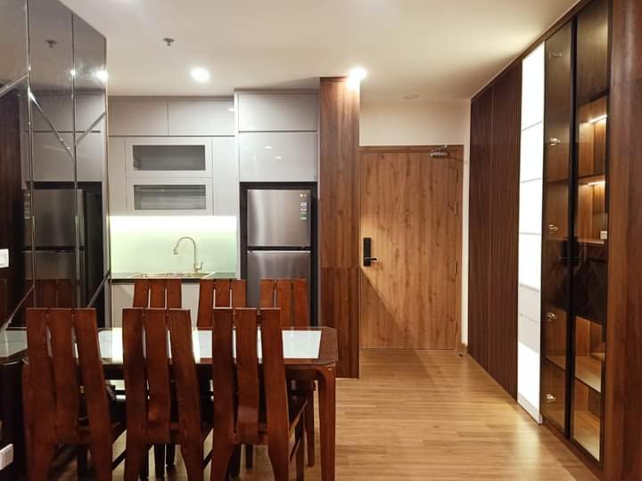 cho thuê căn hộ 68m2,2pn,full đồ bên tòa sky oasis ecopark 3