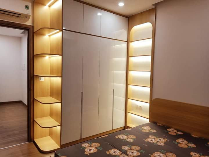 cho thuê căn hộ 68m2,2pn,full đồ bên tòa sky oasis ecopark 6