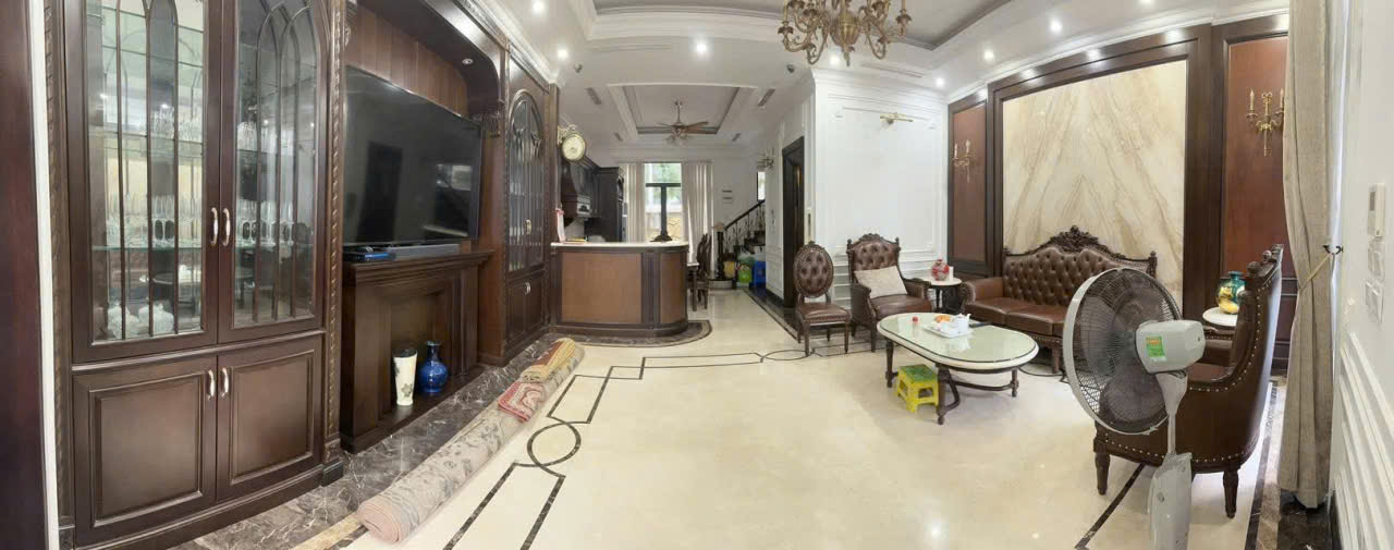 Cho thuê căn liền kề 90m2, 3 phòng ngủ,đủ đồ bên Vinhomes Riveside Long biên 1