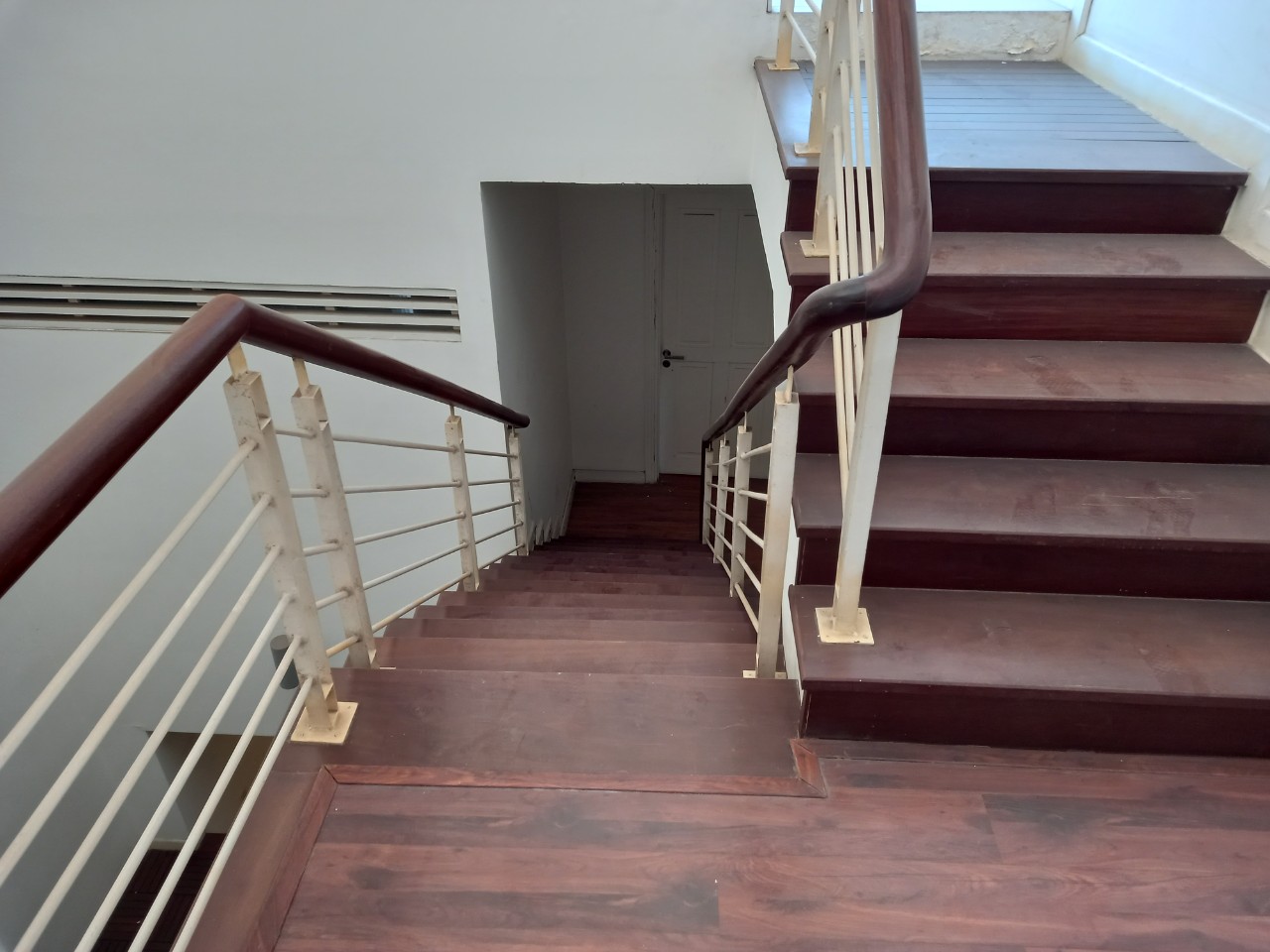 CHO THUÊ CĂN NHÀ PHỐ TRÚC 110M2 BÊN ECOPARK, HƯNG YÊN 4