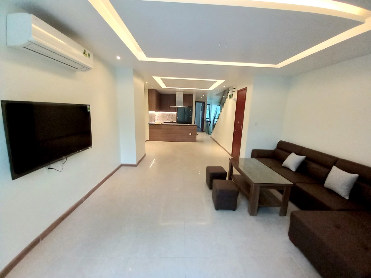 Cho thuê tầng 2,3 và 4 nhà phố Grand Marina 1