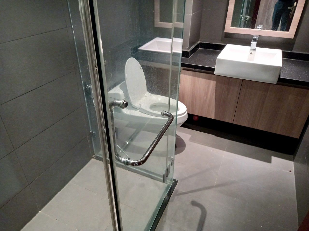 Cho thuê tầng 2,3 và 4 nhà phố Grand Marina 6