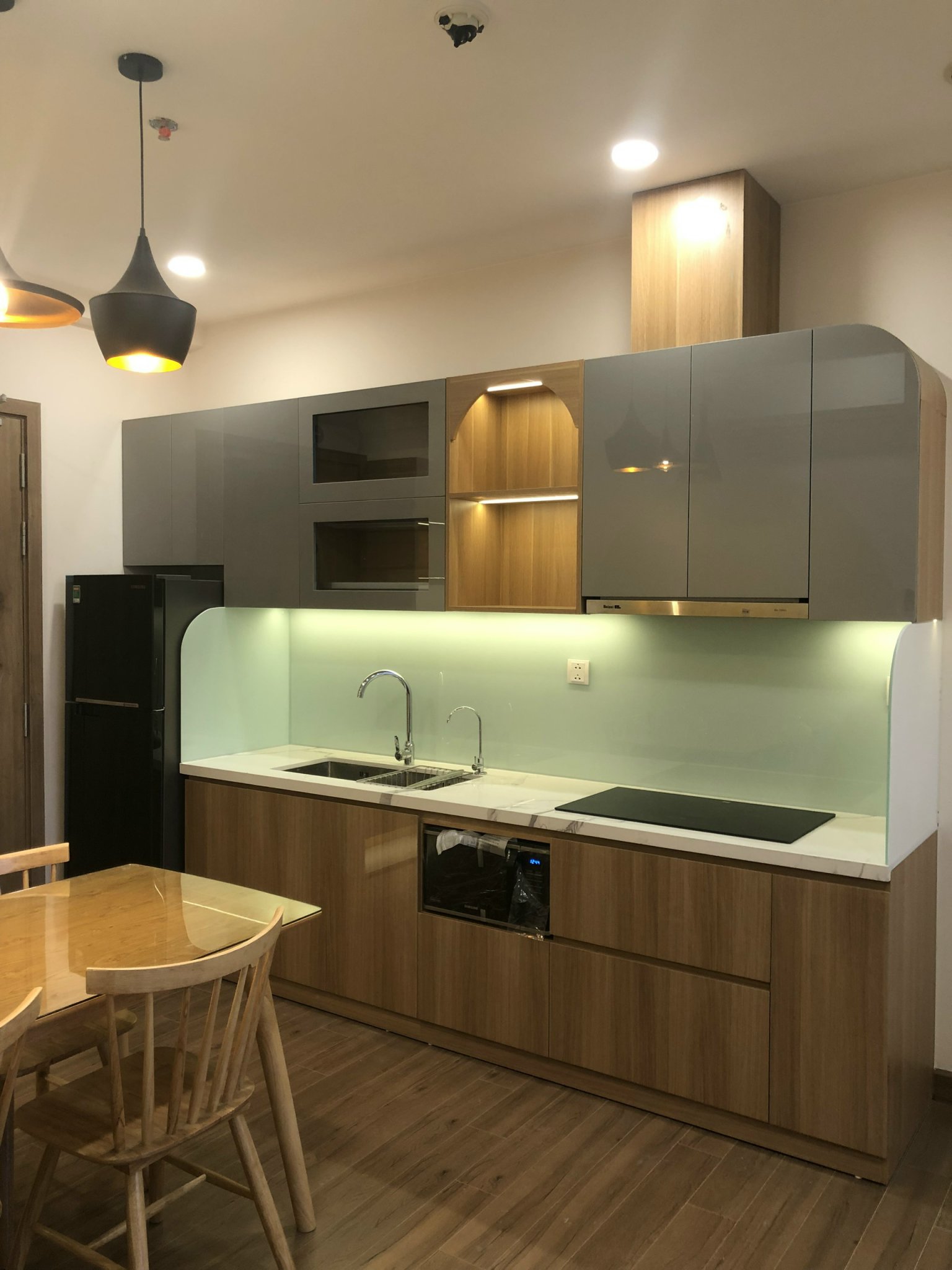 BÁN CĂN HỘ 58M2,2PN GIÁ TỐT BÊN TÒA SKY OASIS ECOPARK, HƯNG YÊN