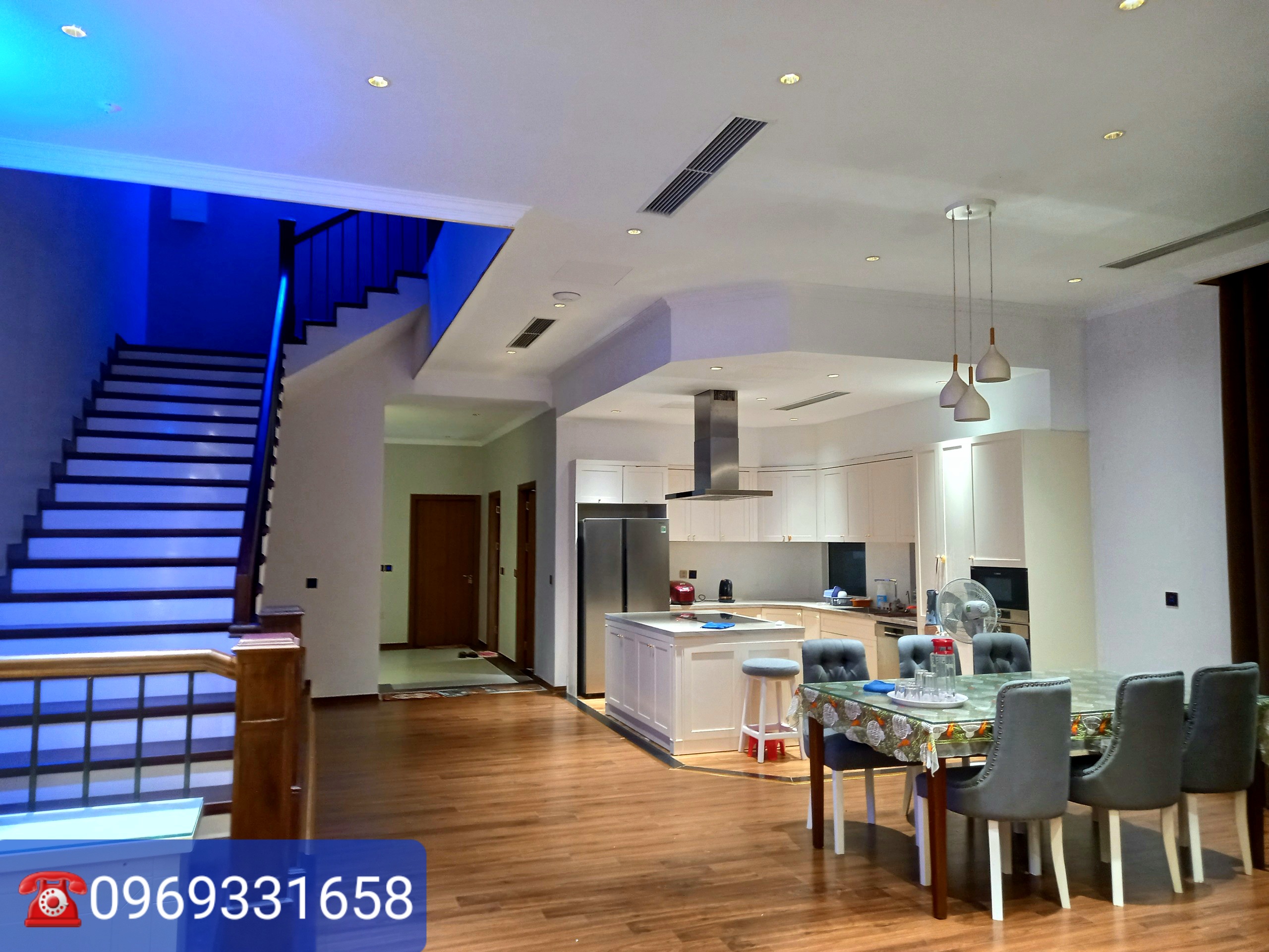 BIỆT THỰ 300M2,5PN,FULL ĐỒ BÊN ĐẢO(TH ISLAND) ECOPARK, HƯNG YÊN CHO THUÊ