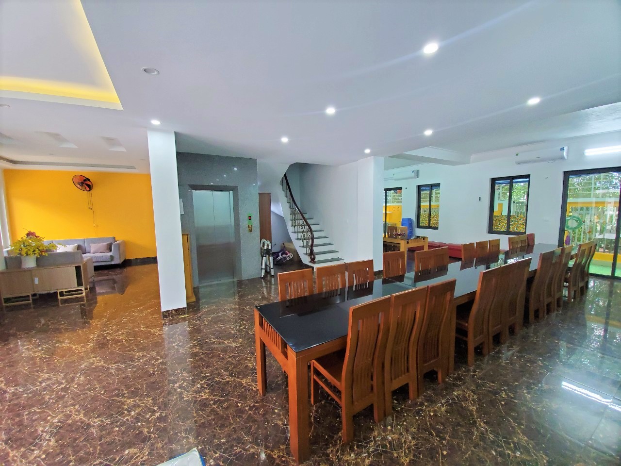Cần cho thuê liền kề Parkriver 8 phòng ngủ